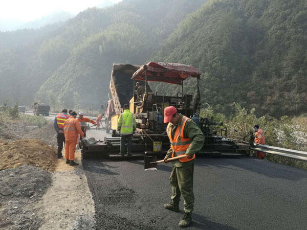 成语玩命猜一个和尚在一个门里面�%_汽车行业每日热点:11月7日24时油价下调!ModelY将上调售价