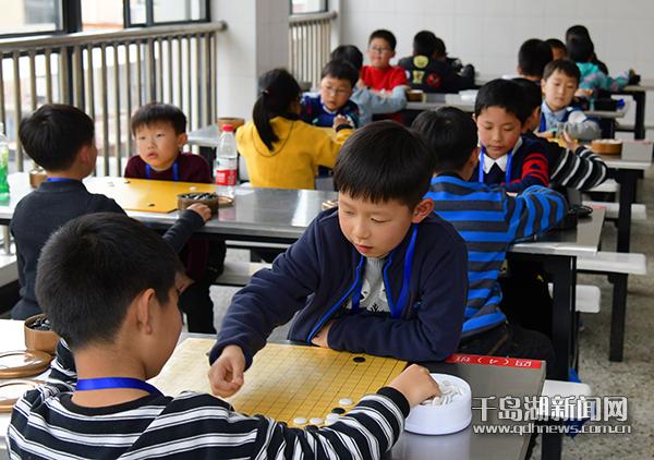 春季少儿业余围棋段级位赛开赛