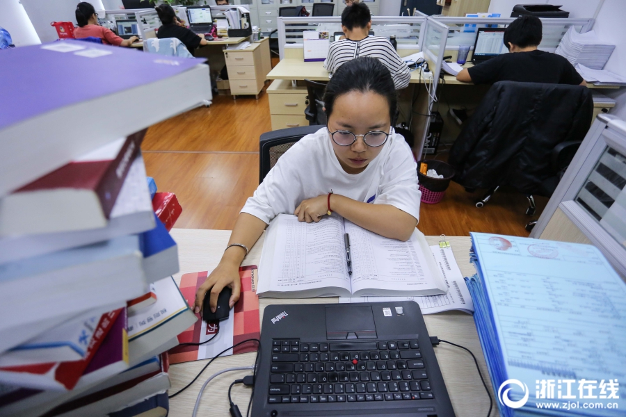 杭州:AI报关员正式上岗 海淘报关一下快了60倍