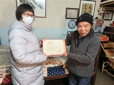 范志毅女儿穿瑜伽裤身材火辣 新男友是运动员