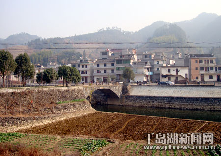 朱陈人口_临沂朱陈小学老师图片(3)
