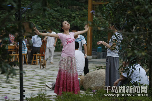 农家风情醉游人 富文乡青田村葛岭人家农家乐