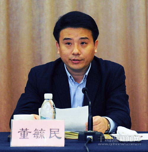 全县领导干部会议召开 赵一德讲话 张仲灿宣读