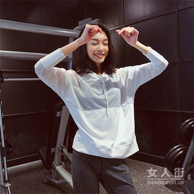 运动女生这些健身装扮,保证悦动你的心