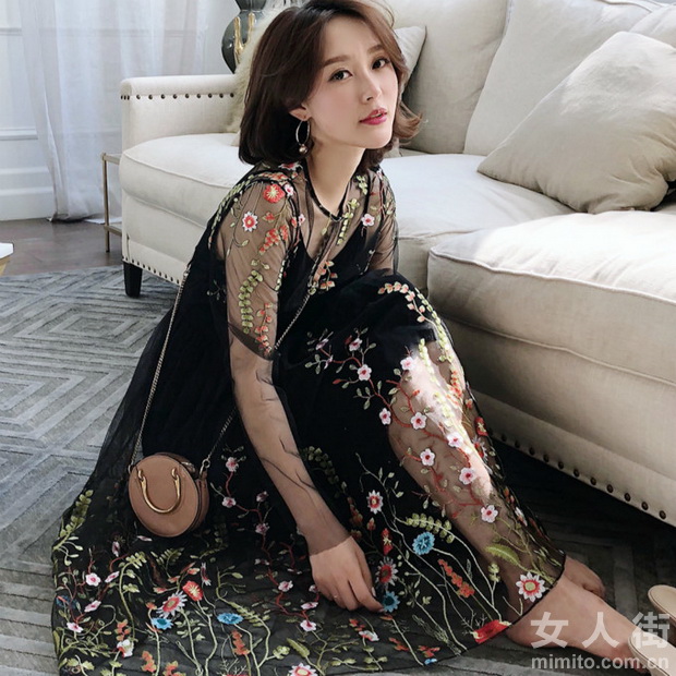 超仙的连衣裙，修身显瘦好似凡间仙女
