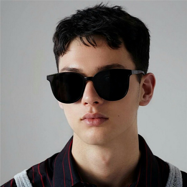 五月墨镜戴得好，街头回头率不断！