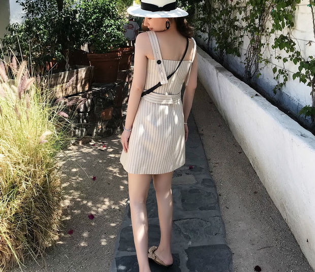 温柔美好连衣裙，轻松唤醒活力少女感