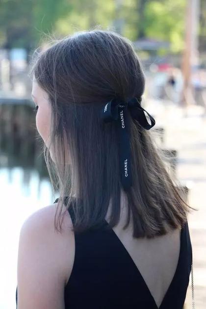 大牌包装绳拿来绑头发