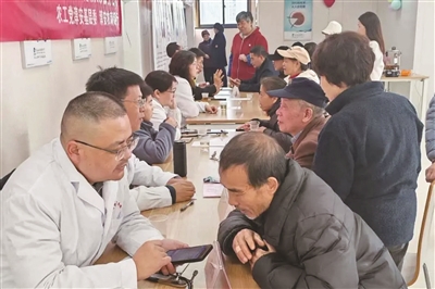 医路守护夕阳红 健康服务暖人心