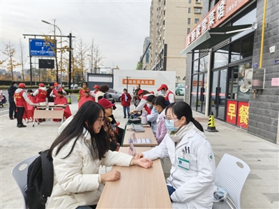 健康服务进社区