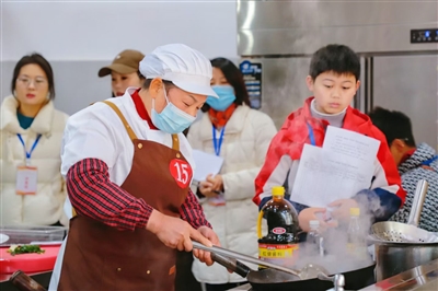 “金牌校厨”同场PK