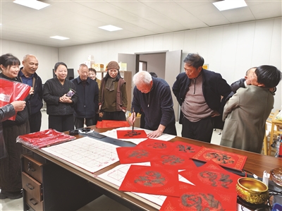 写对联迎新春送祝福